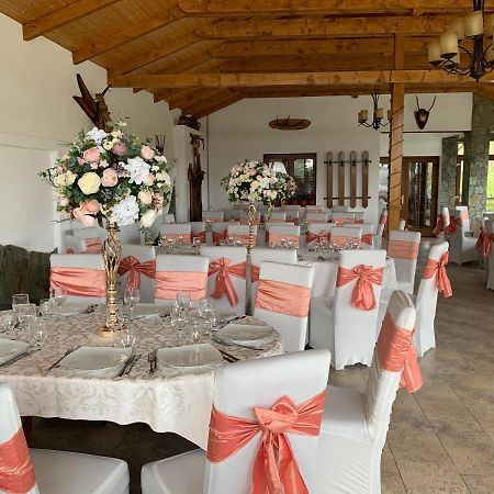 Alex & Maria Hotel Carpinisu Ngoại thất bức ảnh