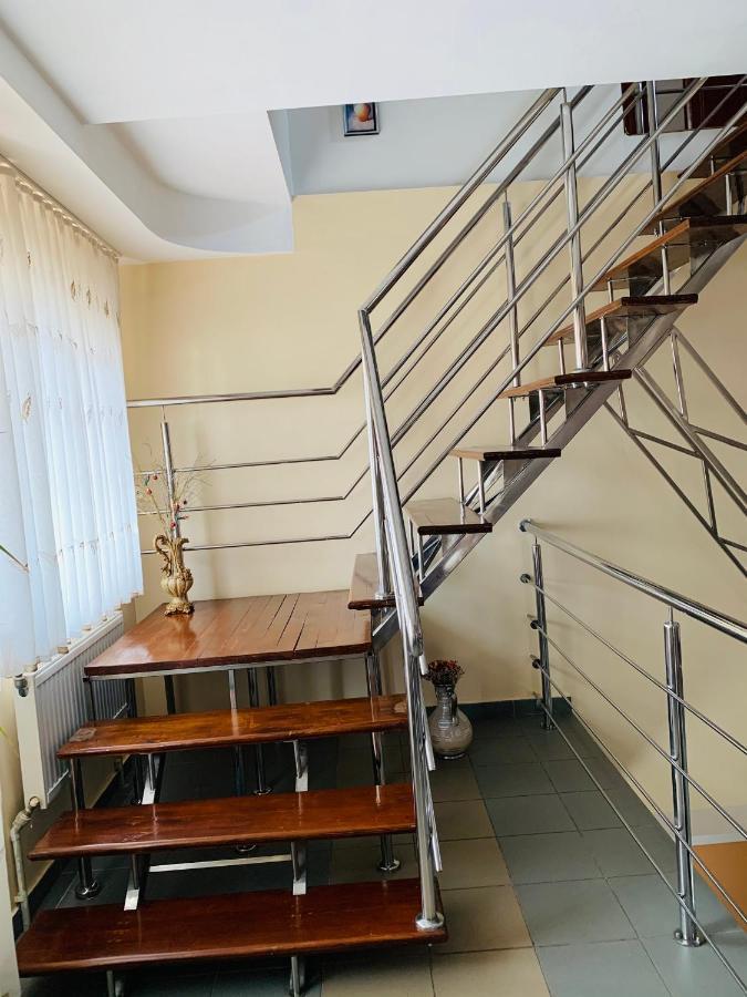 Alex & Maria Hotel Carpinisu Ngoại thất bức ảnh